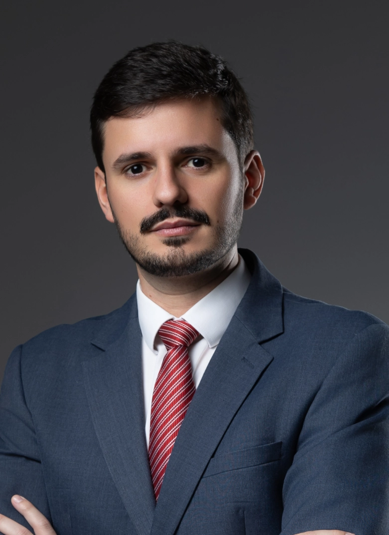 Retrato de André Viana do Nascimento, advogado associado
